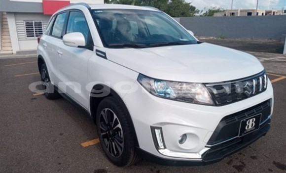 Acheter Occasion Voiture Suzuki Vitara Blanc à Luanda, Province de Luanda Acheter Occasion Voiture Suzuki Vitara Blanc à Luanda, Province de Luanda