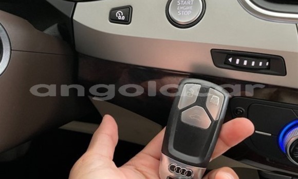 Acheter Occasion Voiture Audi Q7 Blanc à Luanda, Province de Luanda Acheter Occasion Voiture Audi Q7 Blanc à Luanda, Province de Luanda