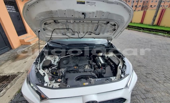 Acheter Occasion Voiture Toyota RAV4 Blanc à Luanda, Province de Luanda Acheter Occasion Voiture Toyota RAV4 Blanc à Luanda, Province de Luanda