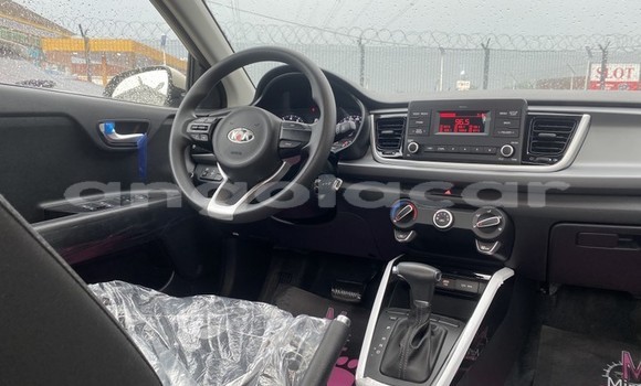 Acheter Neuf Voiture Kia rio Gris à Luanda, Province de Luanda Acheter Neuf Voiture Kia rio Gris à Luanda, Province de Luanda