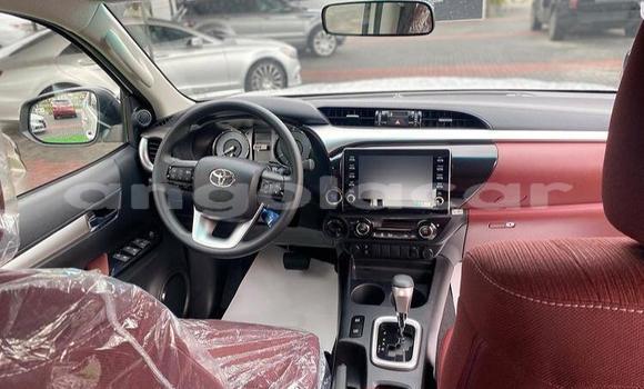 Buy Used Toyota Hilux Surf White Car in Luanda in Luanda Province Buy Used Toyota Hilux Surf White Car in Luanda in Luanda Province