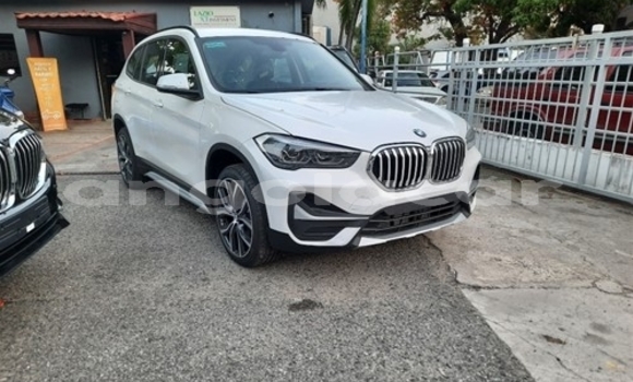 Buy Used BMW X1 White Car in Luanda in Luanda Province Buy Used BMW X1 White Car in Luanda in Luanda Province