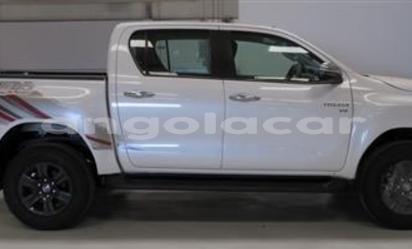 Buy Used Toyota Hilux White Car in Luanda in Luanda Province Buy Used Toyota Hilux White Car in Luanda in Luanda Province