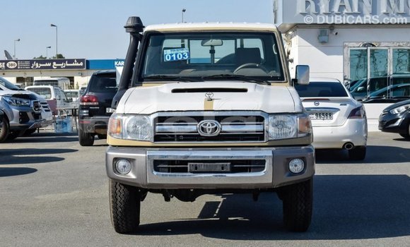 Comprar Importar Toyota Land Cruiser Bege Carro em Import - Dubai em Bengo Province Comprar Importar Toyota Land Cruiser Bege Carro em Import - Dubai em Bengo Province