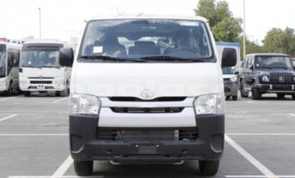 Acheter Occasion Voiture Toyota Hiace Blanc à Lobito, Benguela