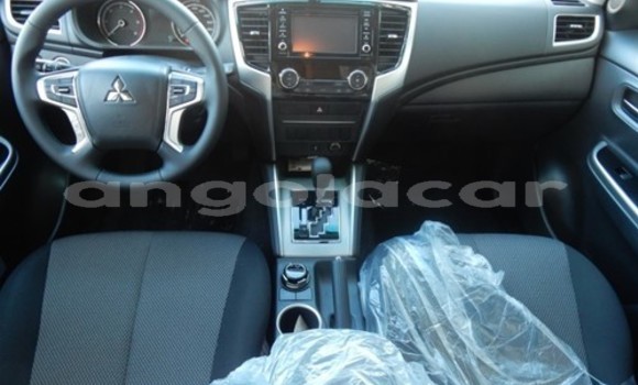 Buy Used Mitsubishi L200 Silver Car in Benguela in Benguela Buy Used Mitsubishi L200 Silver Car in Benguela in Benguela