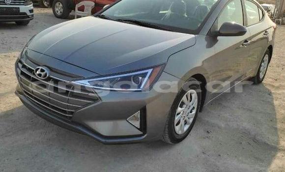 Comprar Usado Hyundai Lantra Outro Carro em Lobito em Benguela