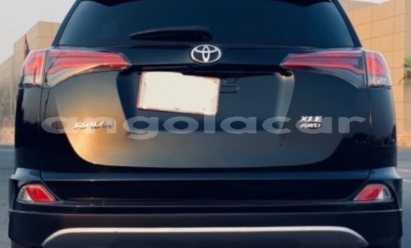 Comprar Usado Toyota RAV4 Prata Carro em Lobito em Benguela Comprar Usado Toyota RAV4 Prata Carro em Lobito em Benguela