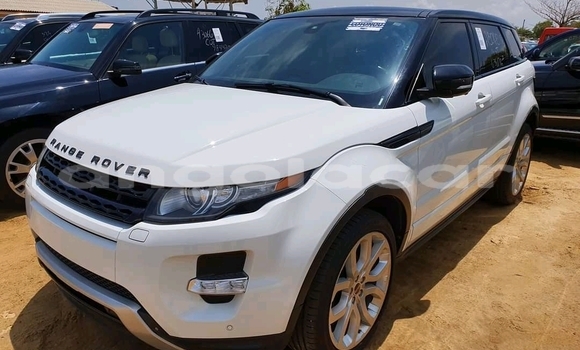 Acheter Occasion Voiture Range Rover Evoque Blanc à Luanda, Province de Luanda Acheter Occasion Voiture Range Rover Evoque Blanc à Luanda, Province de Luanda