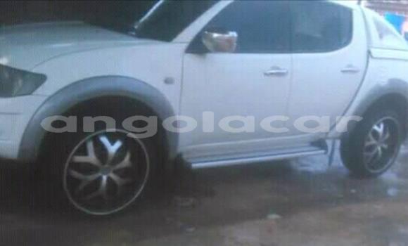 Acheter Occasion Voiture Mitsubishi L200 Blanc à Luanda, Province de Luanda