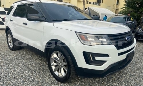 Buy Used Ford Explorer White Car in Luanda in Luanda Province Buy Used Ford Explorer White Car in Luanda in Luanda Province