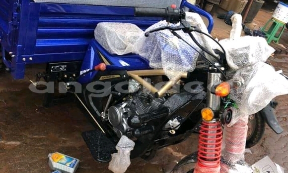 Acheter Neuf Moto Kawasaki BJ Bleu à Luanda, Province de Luanda Acheter Neuf Moto Kawasaki BJ Bleu à Luanda, Province de Luanda