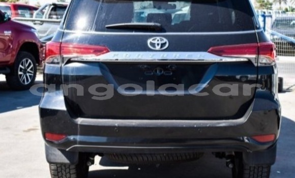 Comprar Usado Toyota Hiace Prata Carro em Lobito em Benguela Comprar Usado Toyota Hiace Prata Carro em Lobito em Benguela