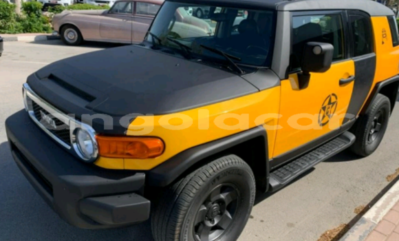 Buy Used Toyota FJ Cruiser Other Car in Luanda in Luanda Province