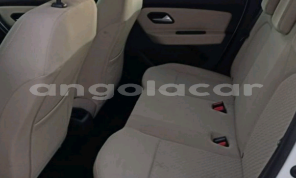 Buy Used Renault Duster White Car in Luanda in Luanda Province Buy Used Renault Duster White Car in Luanda in Luanda Province