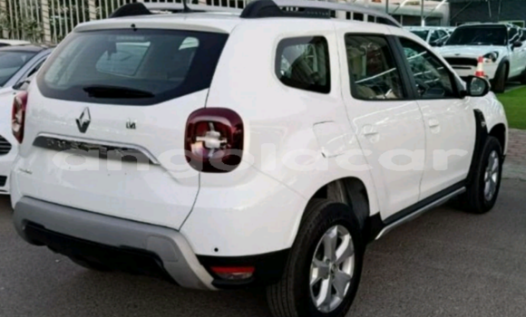Buy Used Renault Duster White Car in Luanda in Luanda Province Buy Used Renault Duster White Car in Luanda in Luanda Province