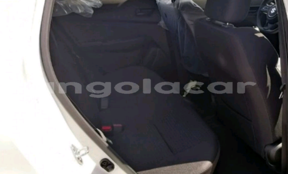 Acheter Occasion Voiture Suzuki Swift Blanc à Luanda, Province de Luanda Acheter Occasion Voiture Suzuki Swift Blanc à Luanda, Province de Luanda