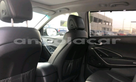 Buy Used Hyundai Santa Fe Black Car in Luanda in Luanda Province Buy Used Hyundai Santa Fe Black Car in Luanda in Luanda Province