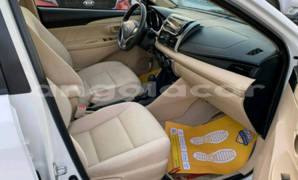 Comprar Usado Toyota Yaris Branco Carro em Luanda em Luanda Province Comprar Usado Toyota Yaris Branco Carro em Luanda em Luanda Province