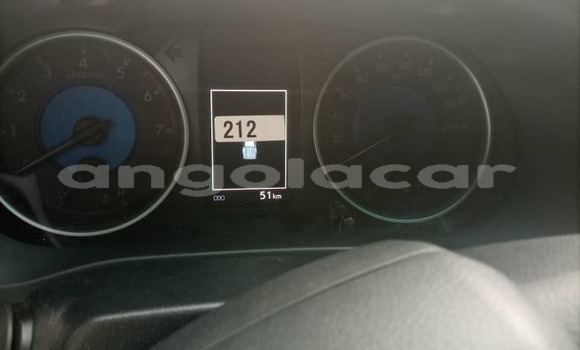 Buy Used Toyota Hilux Surf White Car in Luanda in Luanda Province Buy Used Toyota Hilux Surf White Car in Luanda in Luanda Province