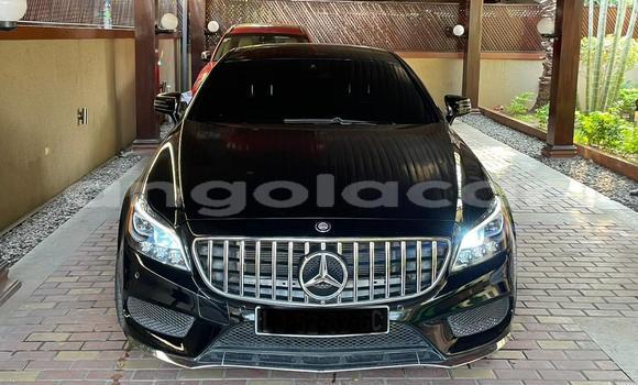 Buy Used Mercedes-Benz C–Class Black Car in Luanda in Luanda Province