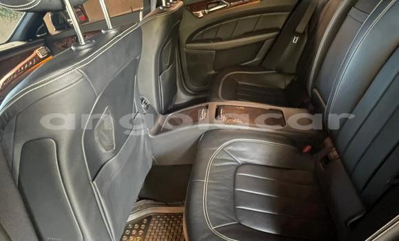 Comprar Usado Mercedes-Benz C–Class Preto Carro em Luanda em Luanda Province Comprar Usado Mercedes-Benz C–Class Preto Carro em Luanda em Luanda Province