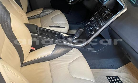 Comprar Usado Volvo XC60 Vermelho Carro em Luanda em Luanda Province Comprar Usado Volvo XC60 Vermelho Carro em Luanda em Luanda Province