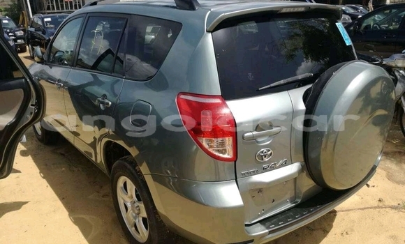 Comprar Usado Toyota RAV4 Outro Carro em N’dalatando em Cuanza Norte Province Comprar Usado Toyota RAV4 Outro Carro em N’dalatando em Cuanza Norte Province