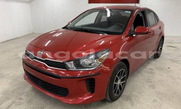 Comprar Novo Kia rio Vermelho Carro em Luanda em Luanda Province