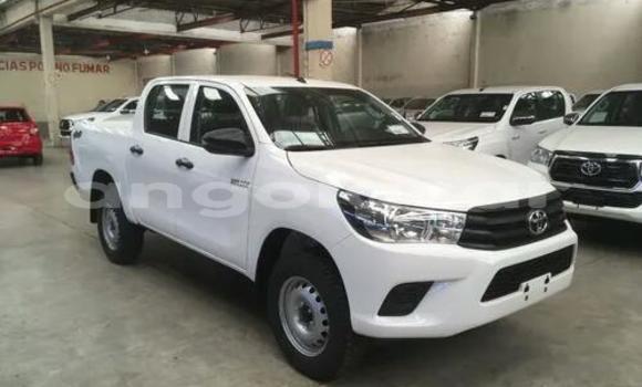 Comprar Usado Toyota Hilux Branco Carro em Luanda em Luanda Province Comprar Usado Toyota Hilux Branco Carro em Luanda em Luanda Province