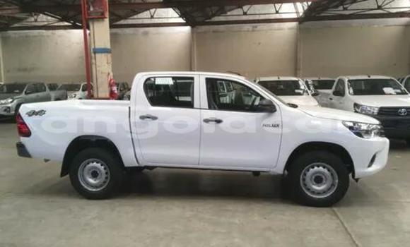 Acheter Occasion Voiture Toyota Hilux Blanc à Luanda, Province de Luanda Acheter Occasion Voiture Toyota Hilux Blanc à Luanda, Province de Luanda
