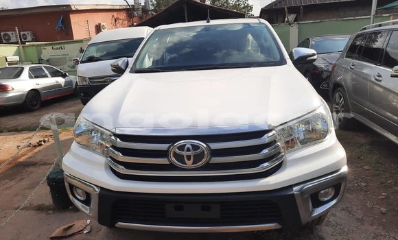 Buy Used Toyota Hilux White Car in Luanda in Luanda Province Buy Used Toyota Hilux White Car in Luanda in Luanda Province
