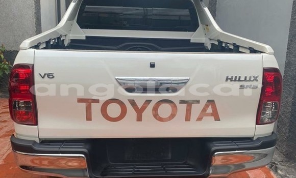 Buy Used Toyota Hilux White Car in Luanda in Luanda Province Buy Used Toyota Hilux White Car in Luanda in Luanda Province