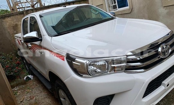Acheter Occasion Voiture Toyota Hilux Blanc à Luanda, Province de Luanda Acheter Occasion Voiture Toyota Hilux Blanc à Luanda, Province de Luanda