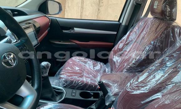Acheter Occasion Voiture Toyota Hilux Blanc à Luanda, Province de Luanda Acheter Occasion Voiture Toyota Hilux Blanc à Luanda, Province de Luanda