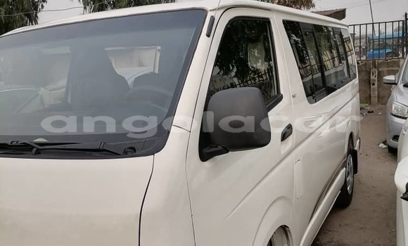 Buy New Toyota Hiace White Car in Luanda in Luanda Province Buy New Toyota Hiace White Car in Luanda in Luanda Province