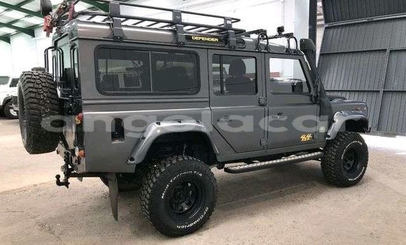 Acheter Occasion Voiture Land Rover Defender Autre à Luanda, Province de Luanda Acheter Occasion Voiture Land Rover Defender Autre à Luanda, Province de Luanda