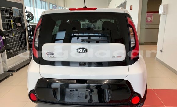 Buy Used Kia Soul White Car in Luanda in Luanda Province Buy Used Kia Soul White Car in Luanda in Luanda Province