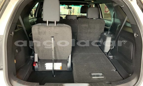 Buy Used Ford Explorer White Car in Luanda in Luanda Province Buy Used Ford Explorer White Car in Luanda in Luanda Province