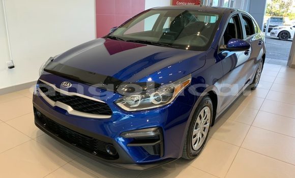Comprar Usado Kia Forte Azul Carro em Luanda em Luanda Province