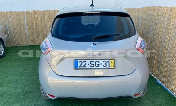 Comprar Novo Renault ZOE Outro Carro em Luanda em Luanda Province Comprar Novo Renault ZOE Outro Carro em Luanda em Luanda Province