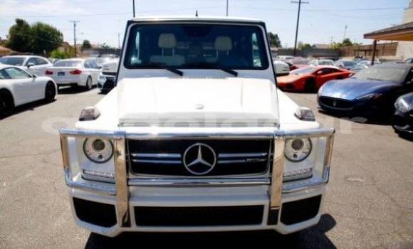 Comprar Novo Mercedes-Benz G-klasse AMG Branco Carro em Lobito em Benguela Comprar Novo Mercedes-Benz G-klasse AMG Branco Carro em Lobito em Benguela