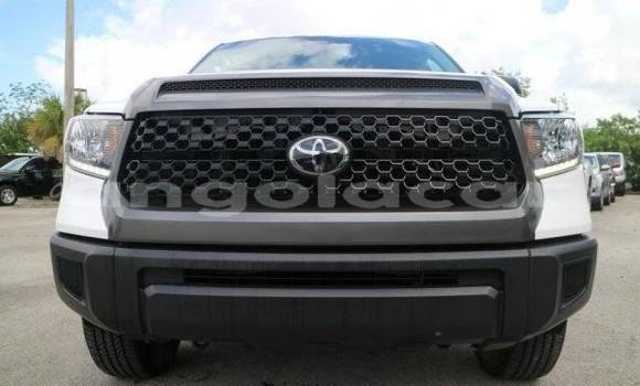 Acheter Neuf Voiture Toyota Tundra Blanc à Lobito, Benguela Acheter Neuf Voiture Toyota Tundra Blanc à Lobito, Benguela