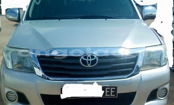Comprar Usado Toyota Hilux Prata Carro em Luanda em Luanda Province Comprar Usado Toyota Hilux Prata Carro em Luanda em Luanda Province
