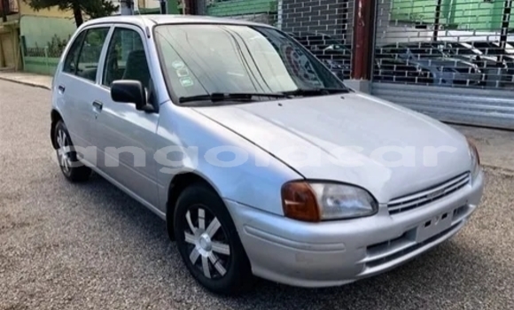 Buy Used Toyota Starlet Silver Car in Luanda in Luanda Province Buy Used Toyota Starlet Silver Car in Luanda in Luanda Province
