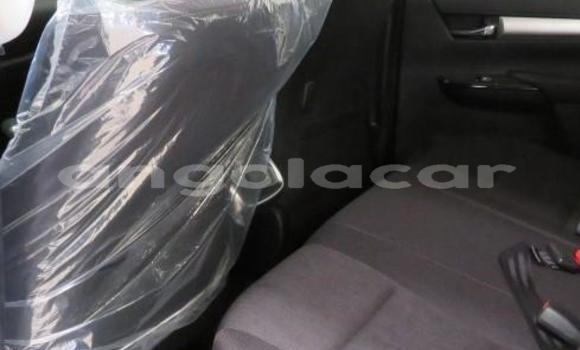Acheter Occasion Voiture Toyota Hilux Blanc à Luanda, Province de Luanda Acheter Occasion Voiture Toyota Hilux Blanc à Luanda, Province de Luanda