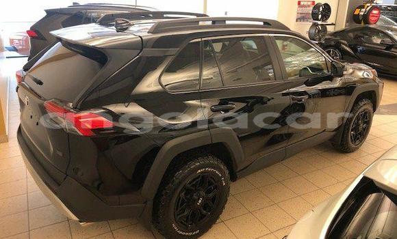 Comprar Usado Toyota RAV4 Preto Carro em Luena em Moxico Comprar Usado Toyota RAV4 Preto Carro em Luena em Moxico