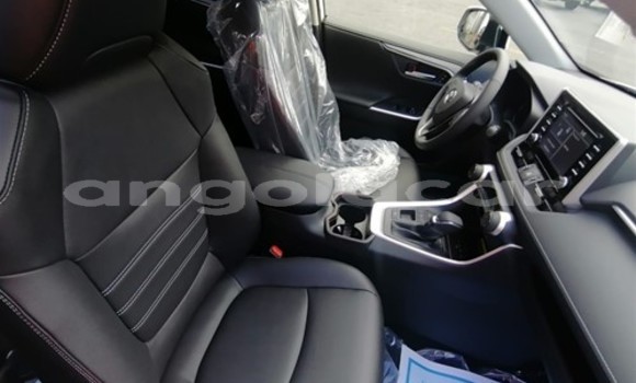 Buy Used Toyota RAV4 White Car in Luanda in Luanda Province Buy Used Toyota RAV4 White Car in Luanda in Luanda Province