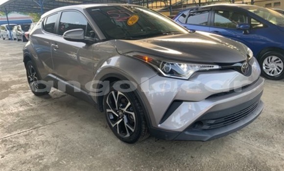 Buy Used Toyota C-HR Other Car in Luanda in Luanda Province