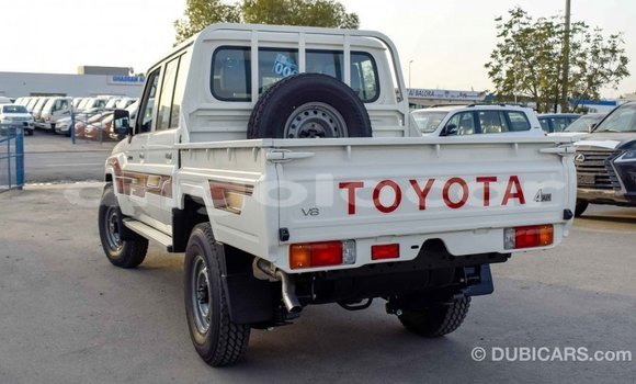 Buy Import Toyota Pickup White Car in Import - Dubai in Bengo Province Buy Import Toyota Pickup White Car in Import - Dubai in Bengo Province